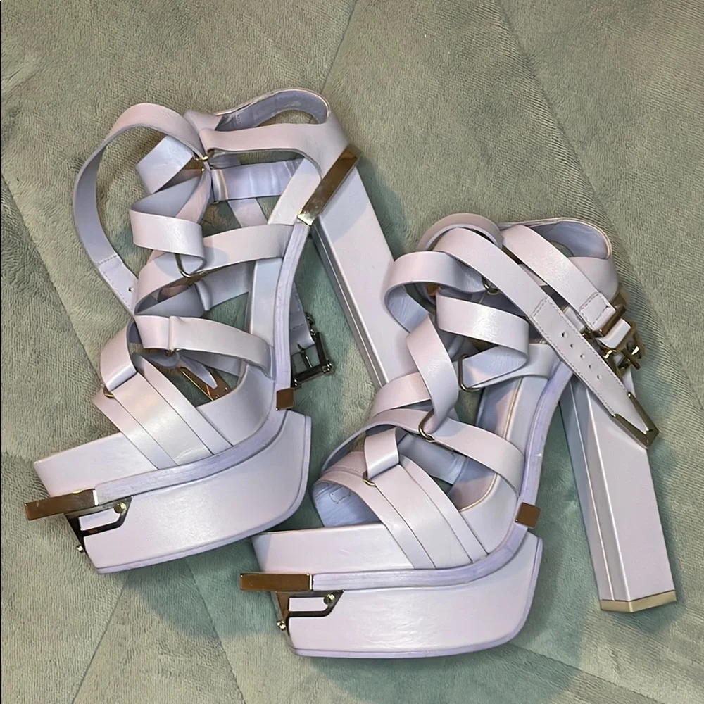 VERSACE Lavender Leather Platform Heels – Size 38.5 (EU) - Picture 3 of 8